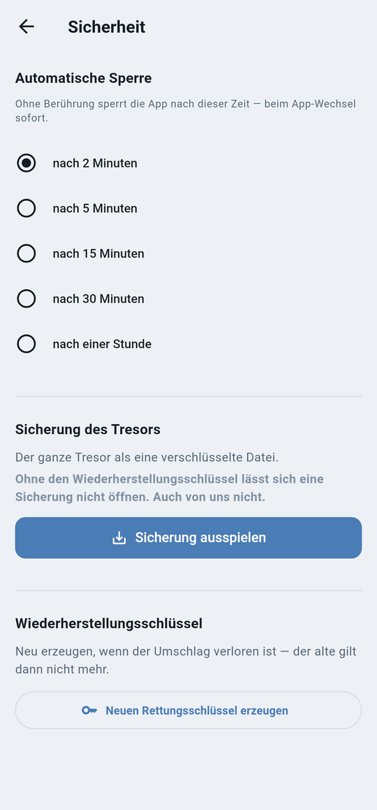 Die Einstellungen zur Sicherheit: automatische Sperre, Sicherung des Tresors als verschlüsselte Datei, Rettungsschlüssel — ohne ihn kann niemand eine Sicherung öffnen, auch die EcoHub München GmbH nicht.